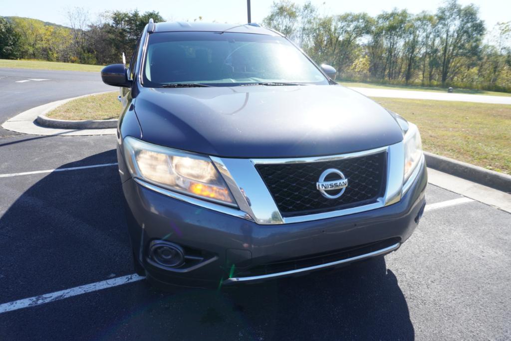 used 2013 Nissan Pathfinder car, priced at $6,995
