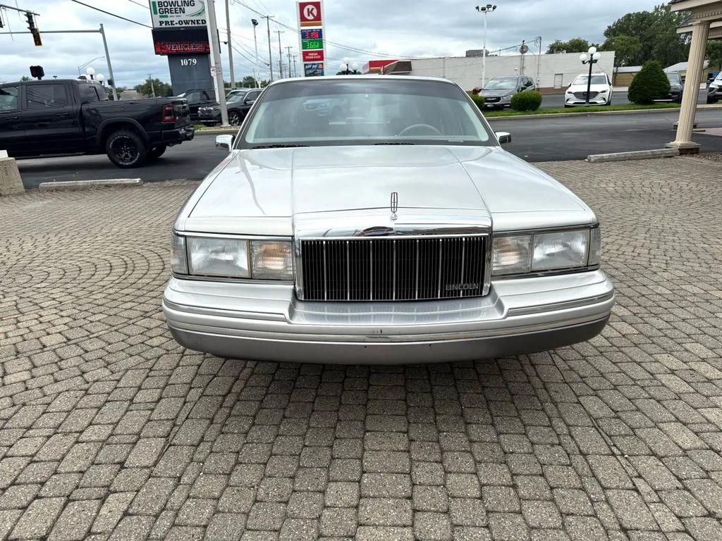 used 1992 Lincoln Town Car car
