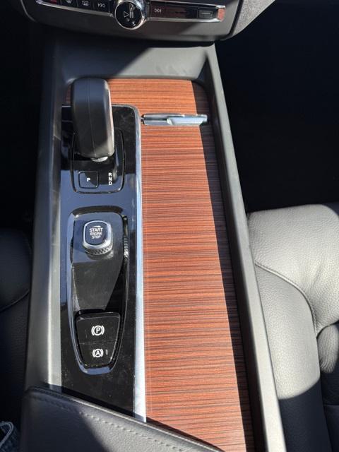 used 2024 Volvo XC60 car