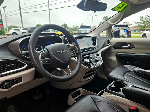 used 2023 Chrysler Pacifica car, priced at $24,198