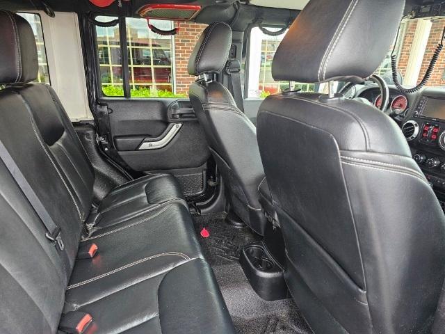 used 2015 Jeep Wrangler Unlimited car, priced at $27,371