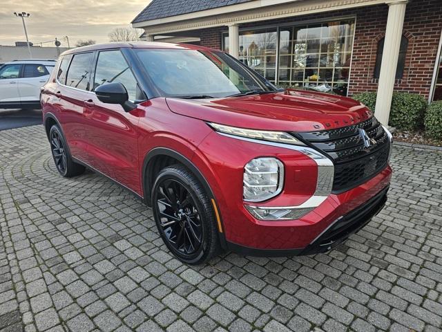 used 2023 Mitsubishi Outlander car, priced at $26,987