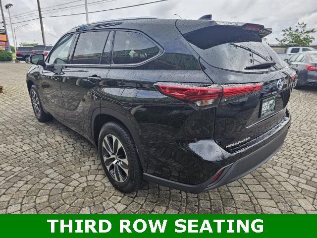 used 2021 Toyota Highlander Hybrid car, priced at $30,871