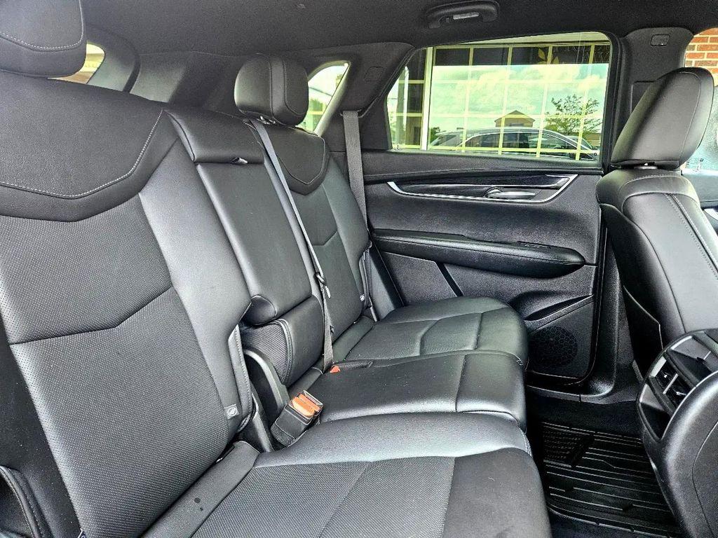 used 2021 Cadillac XT5 car, priced at $23,889