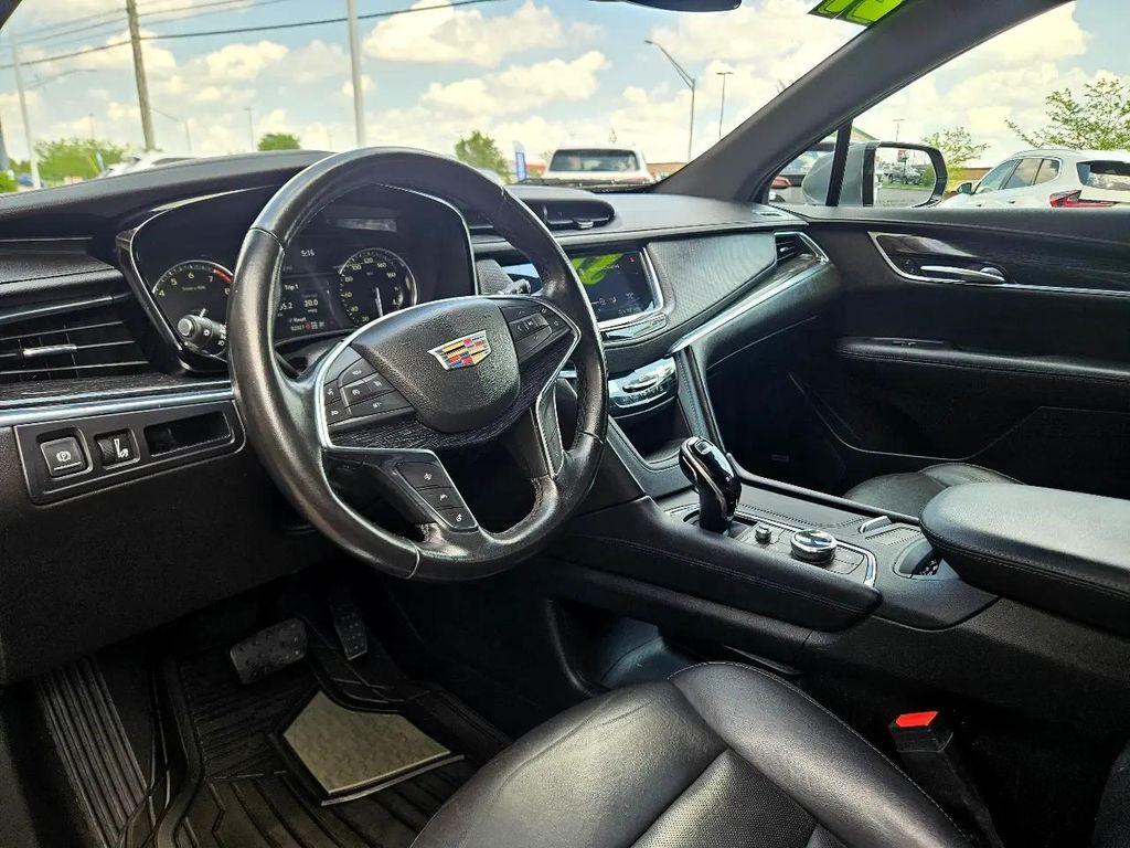 used 2021 Cadillac XT5 car, priced at $23,889