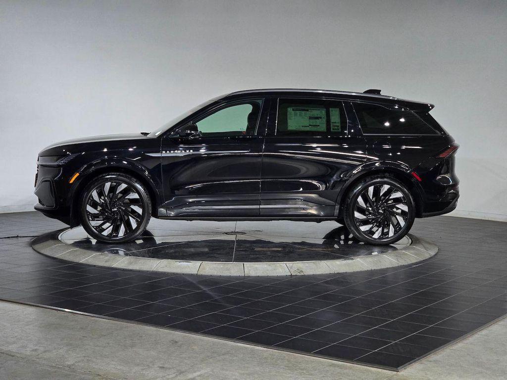 new 2024 Lincoln Nautilus car, priced at $68,112