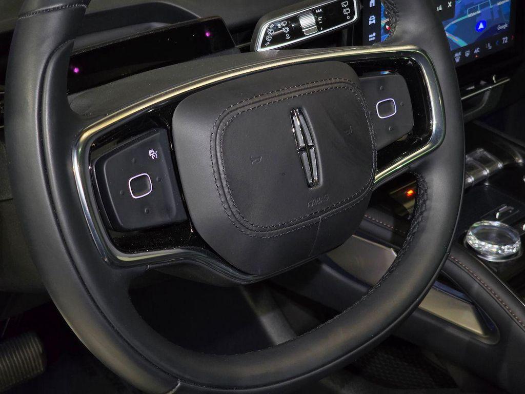 new 2024 Lincoln Nautilus car, priced at $68,112