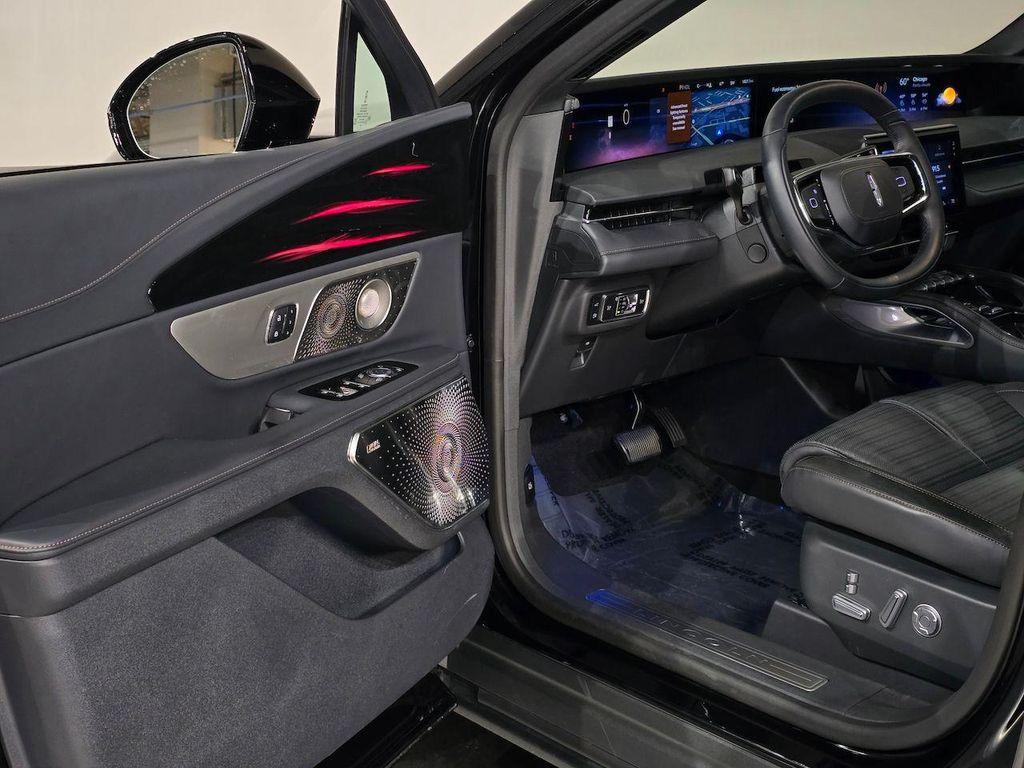 new 2024 Lincoln Nautilus car, priced at $68,112