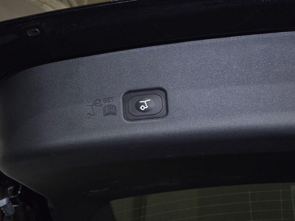 new 2024 Lincoln Nautilus car, priced at $68,112