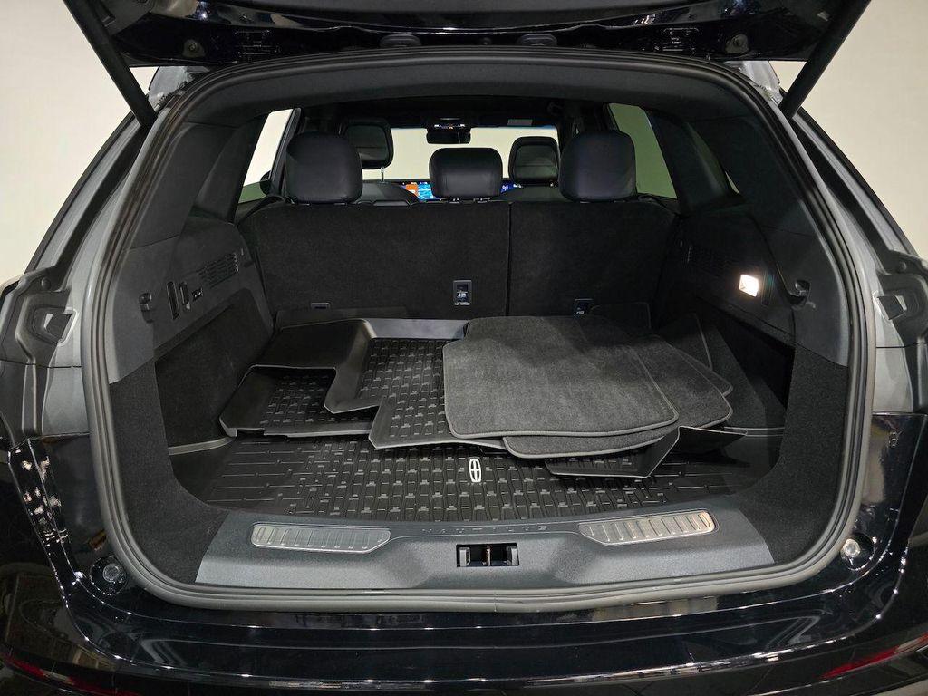 new 2024 Lincoln Nautilus car, priced at $68,112