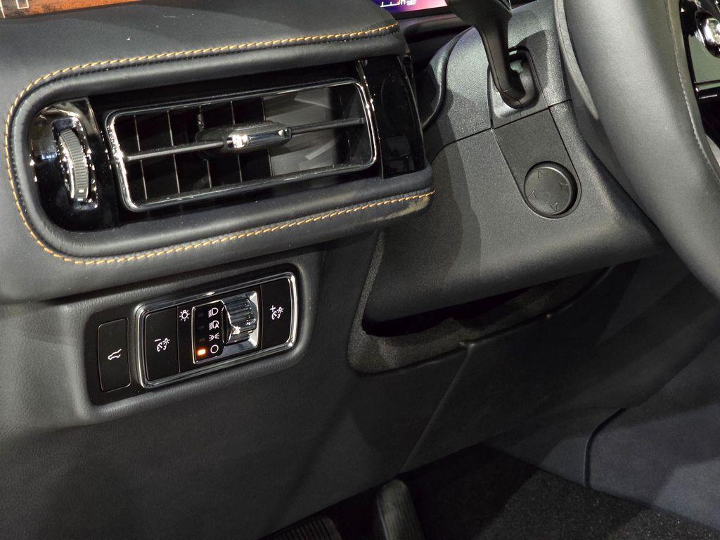 new 2025 Lincoln Aviator car, priced at $84,944