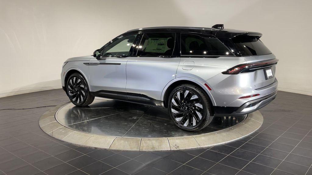 new 2024 Lincoln Nautilus car, priced at $60,000