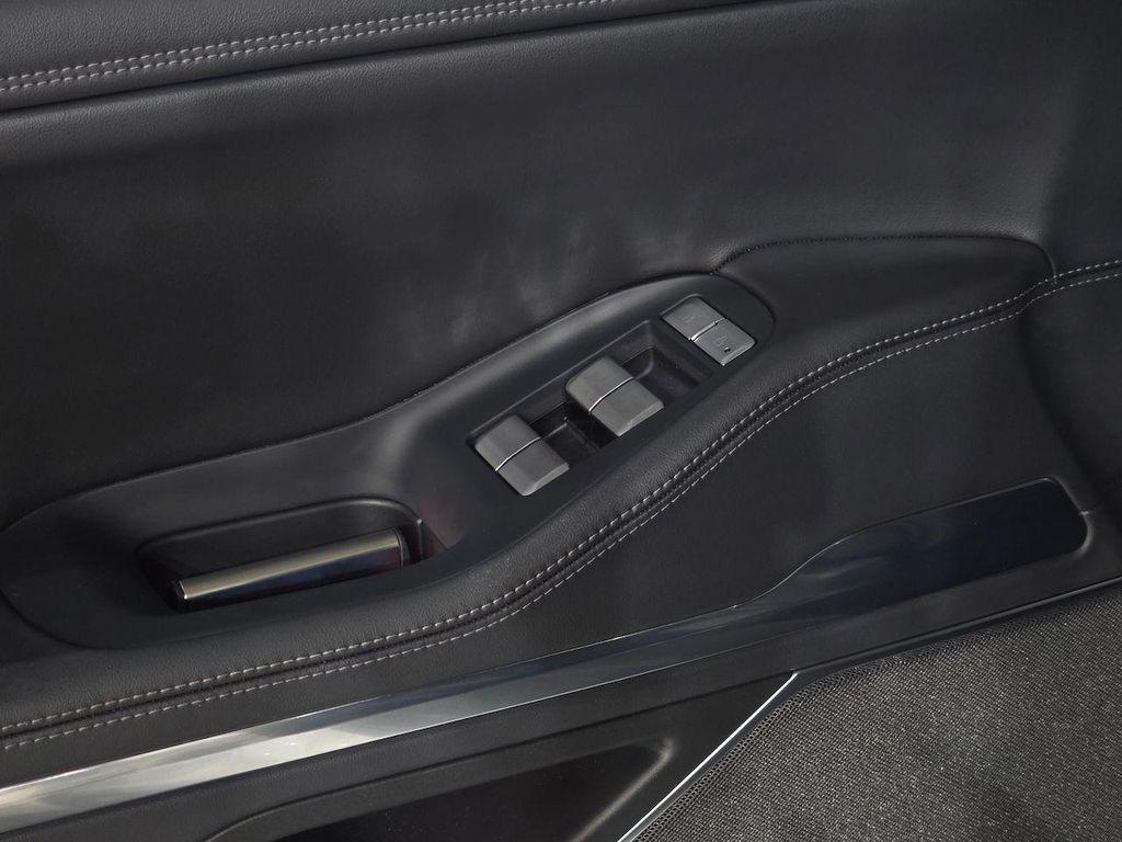 new 2025 Lincoln Navigator car, priced at $103,180