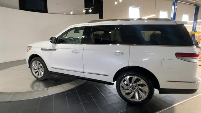 new 2024 Lincoln Navigator car, priced at $95,880