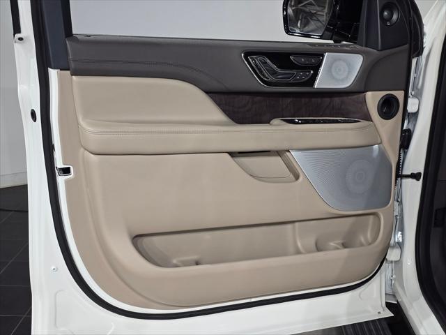 new 2024 Lincoln Navigator car, priced at $85,738