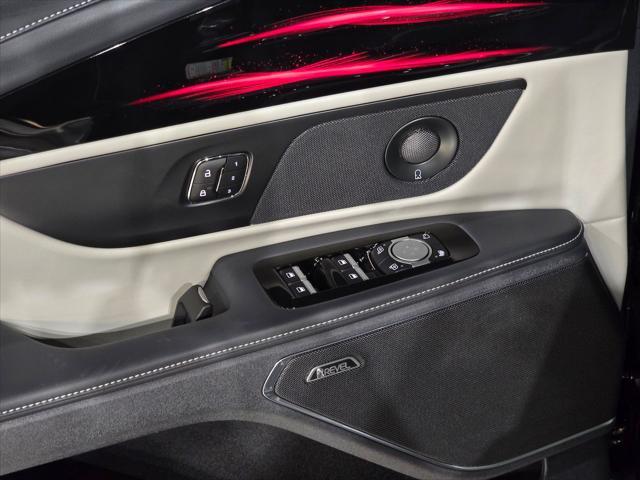 new 2025 Lincoln Nautilus car, priced at $60,270