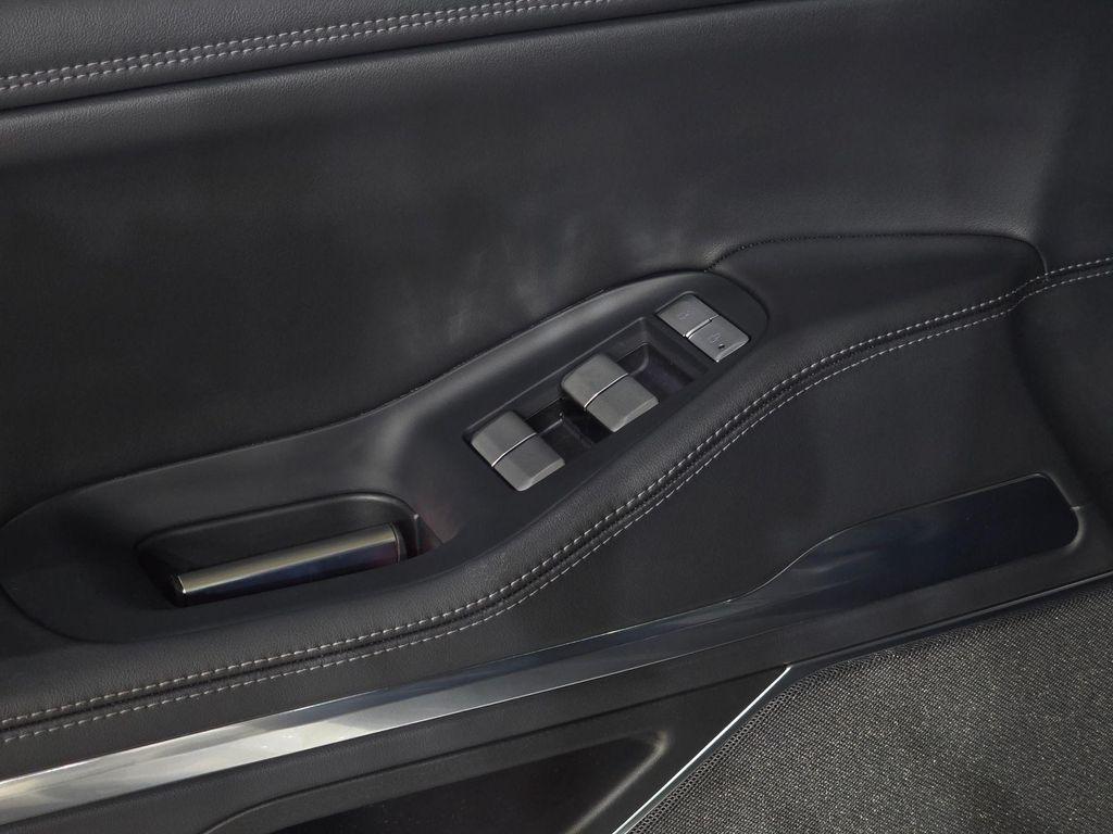 new 2025 Lincoln Navigator car, priced at $102,567