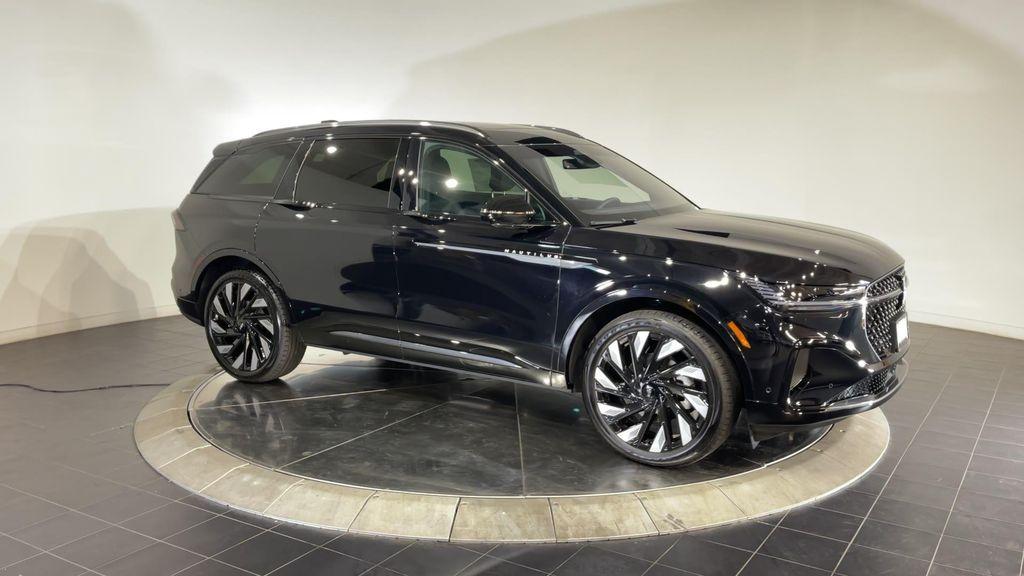 new 2024 Lincoln Nautilus car, priced at $60,214