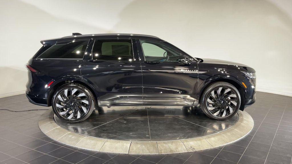 new 2024 Lincoln Nautilus car, priced at $60,214