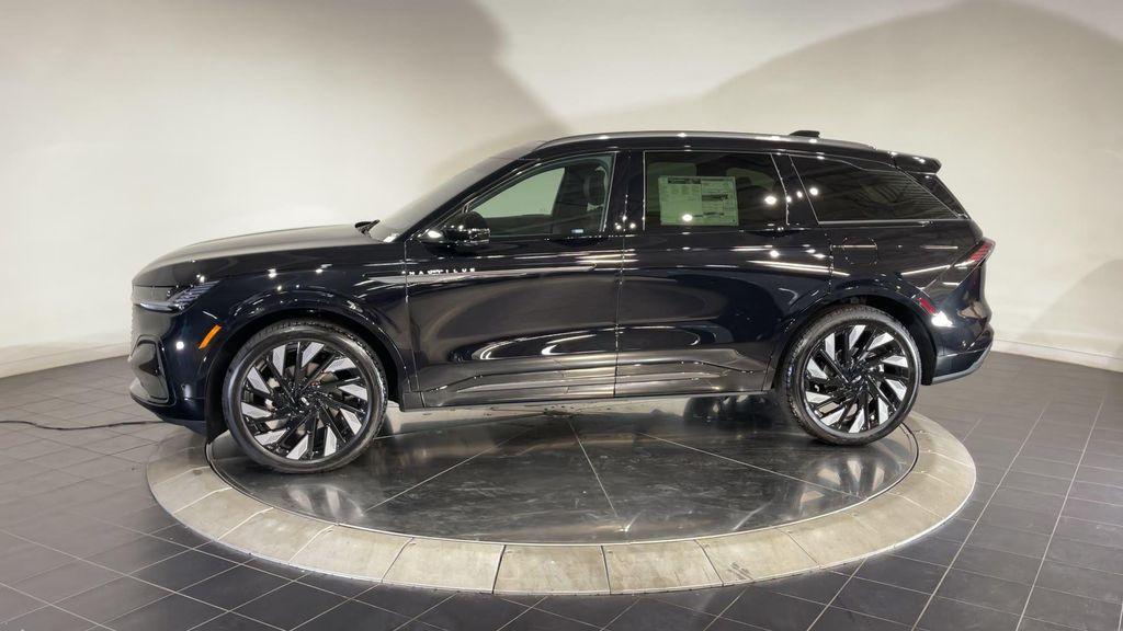 new 2024 Lincoln Nautilus car, priced at $60,214