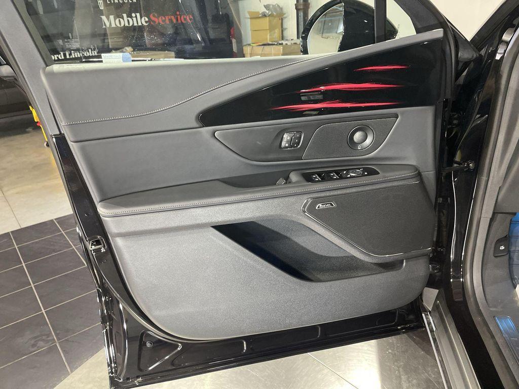 new 2024 Lincoln Nautilus car, priced at $60,214