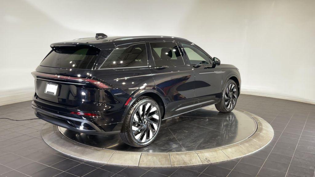 new 2024 Lincoln Nautilus car, priced at $60,214