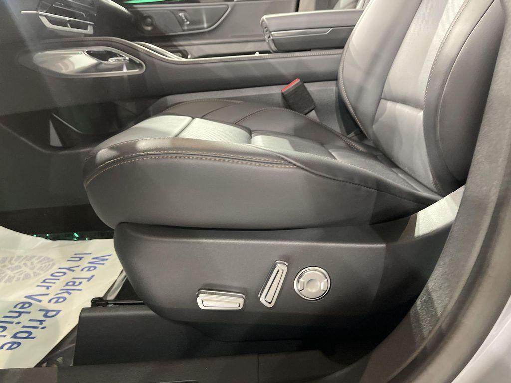 new 2024 Lincoln Nautilus car, priced at $57,334