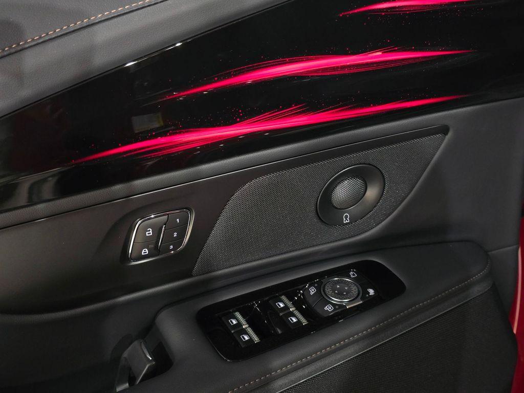 new 2025 Lincoln Nautilus car, priced at $61,800