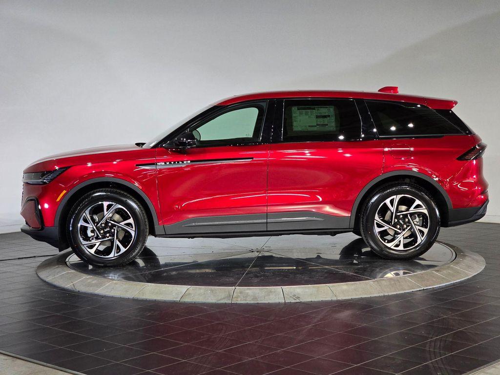 new 2025 Lincoln Nautilus car, priced at $61,800