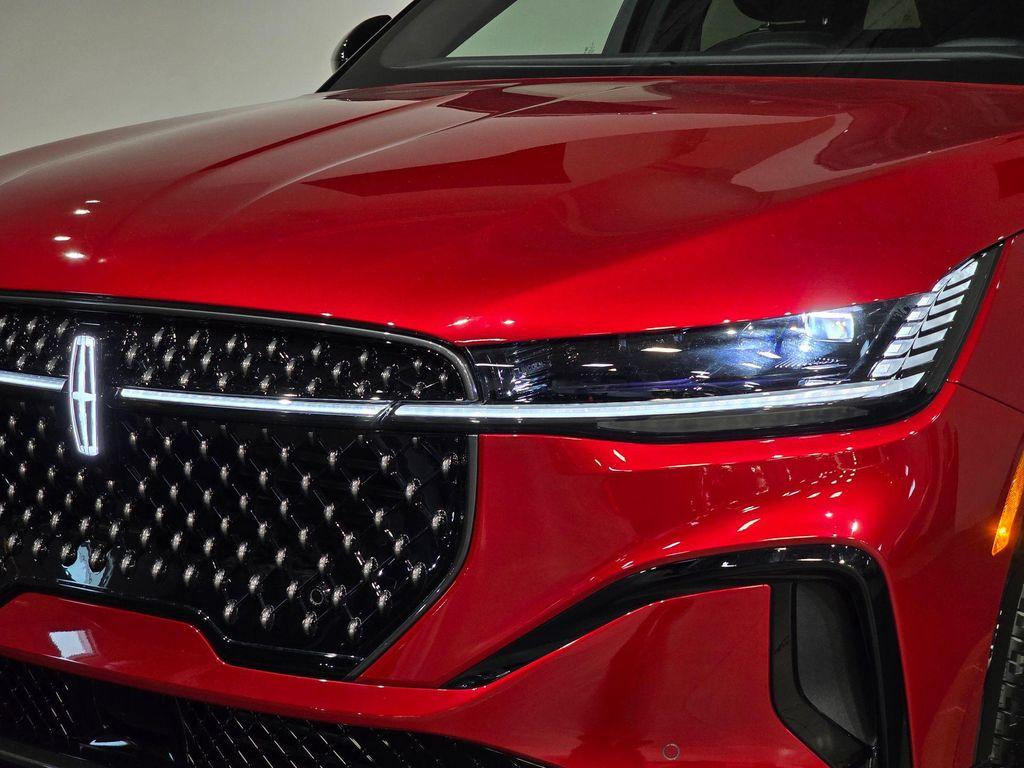 new 2025 Lincoln Nautilus car, priced at $64,455