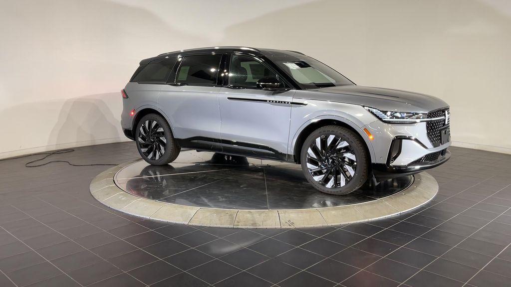 new 2024 Lincoln Nautilus car, priced at $60,000