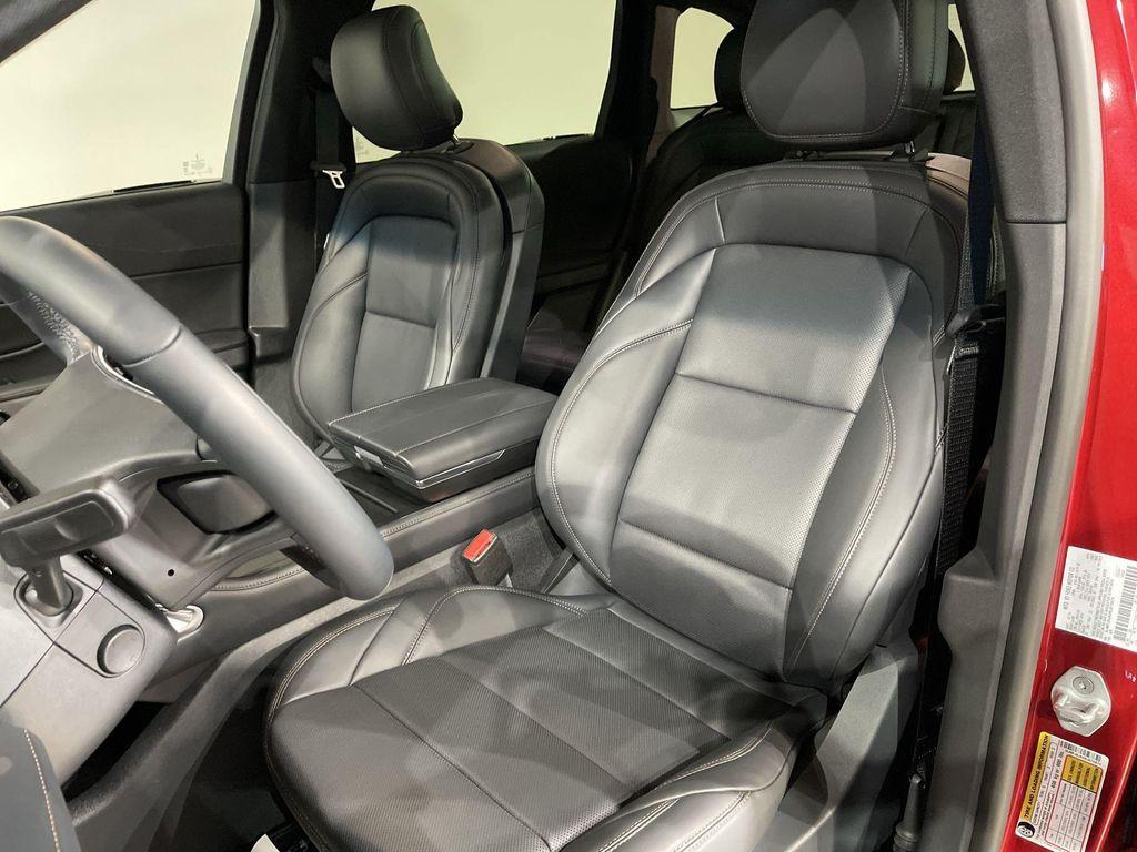 new 2024 Lincoln Nautilus car, priced at $56,077