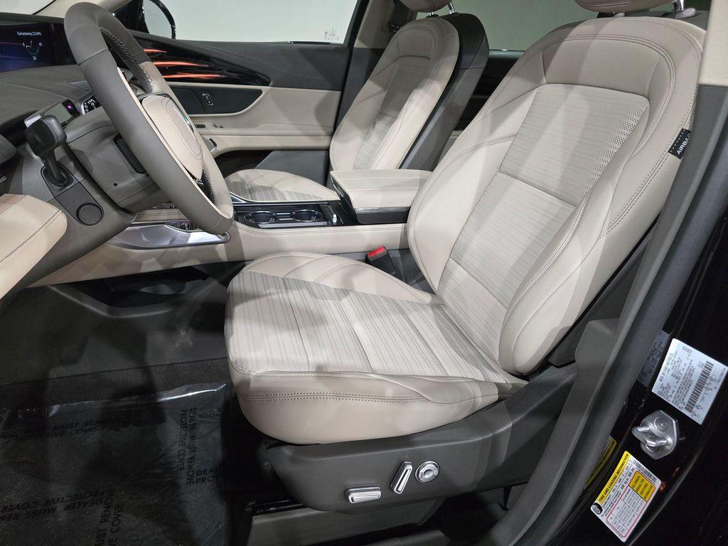 new 2025 Lincoln Nautilus car, priced at $62,073