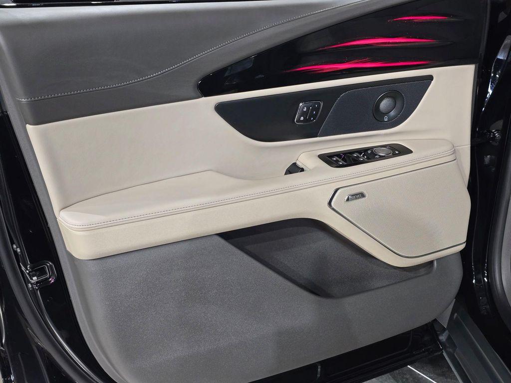 new 2025 Lincoln Nautilus car, priced at $62,073