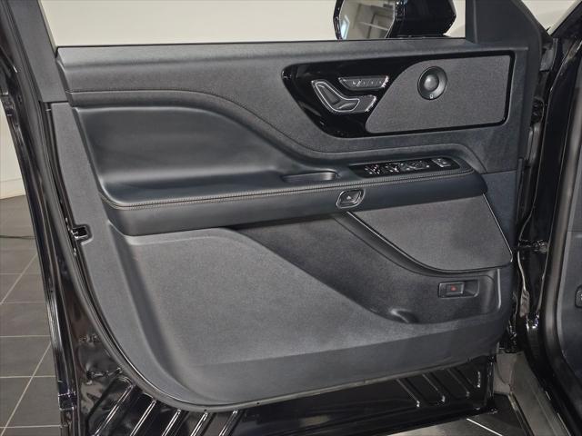 new 2025 Lincoln Aviator car, priced at $69,685