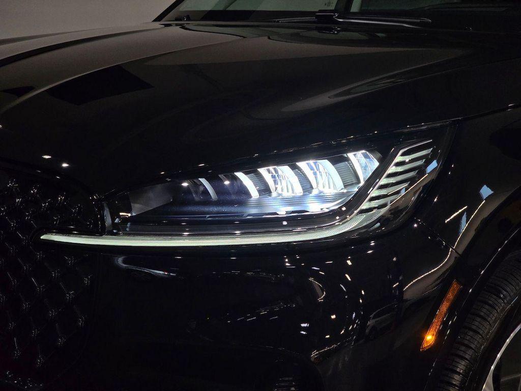 new 2025 Lincoln Aviator car, priced at $69,685