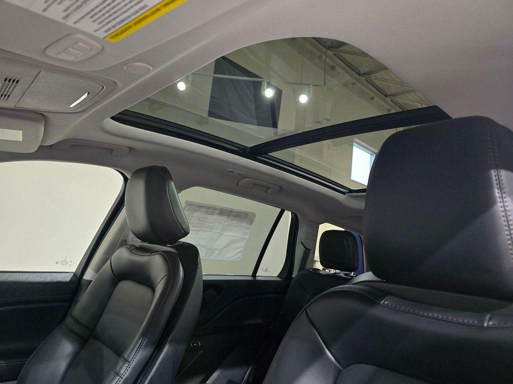 new 2025 Lincoln Aviator car, priced at $69,685