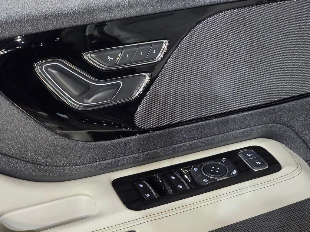 new 2025 Lincoln Aviator car, priced at $58,377