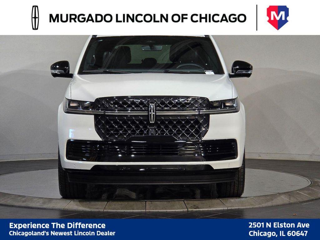 new 2025 Lincoln Navigator car, priced at $105,715