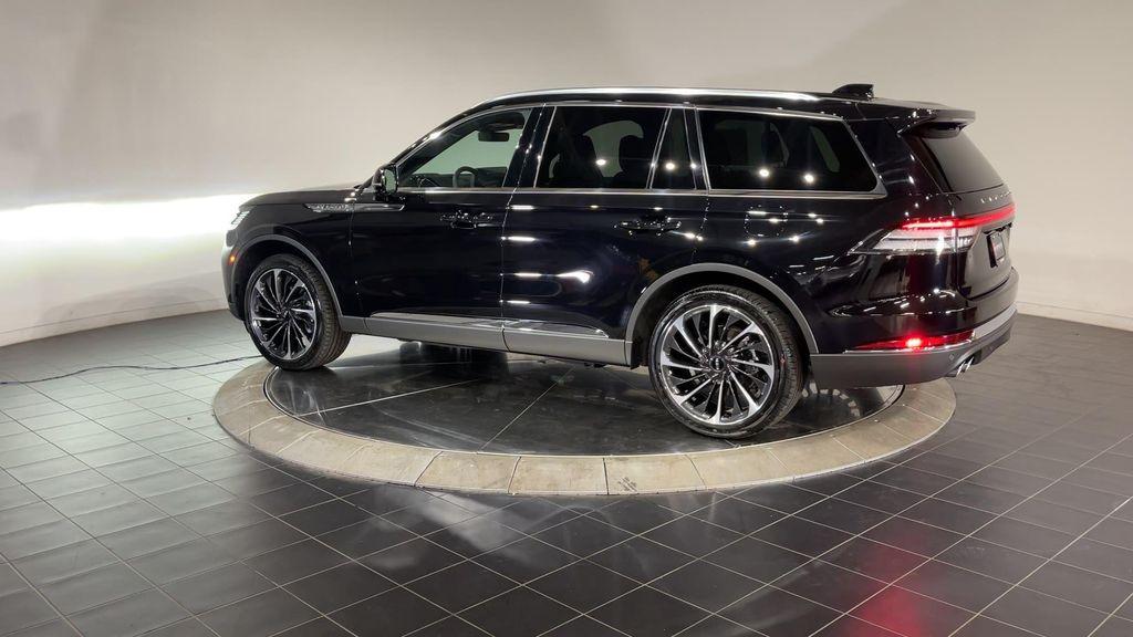 new 2025 Lincoln Aviator car, priced at $70,877