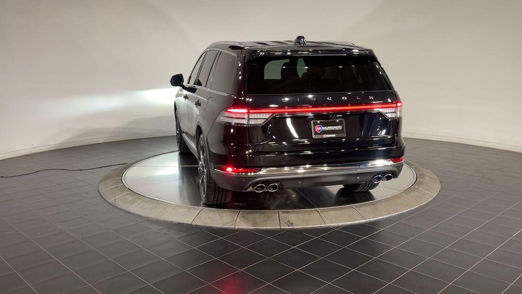 new 2025 Lincoln Aviator car, priced at $70,877