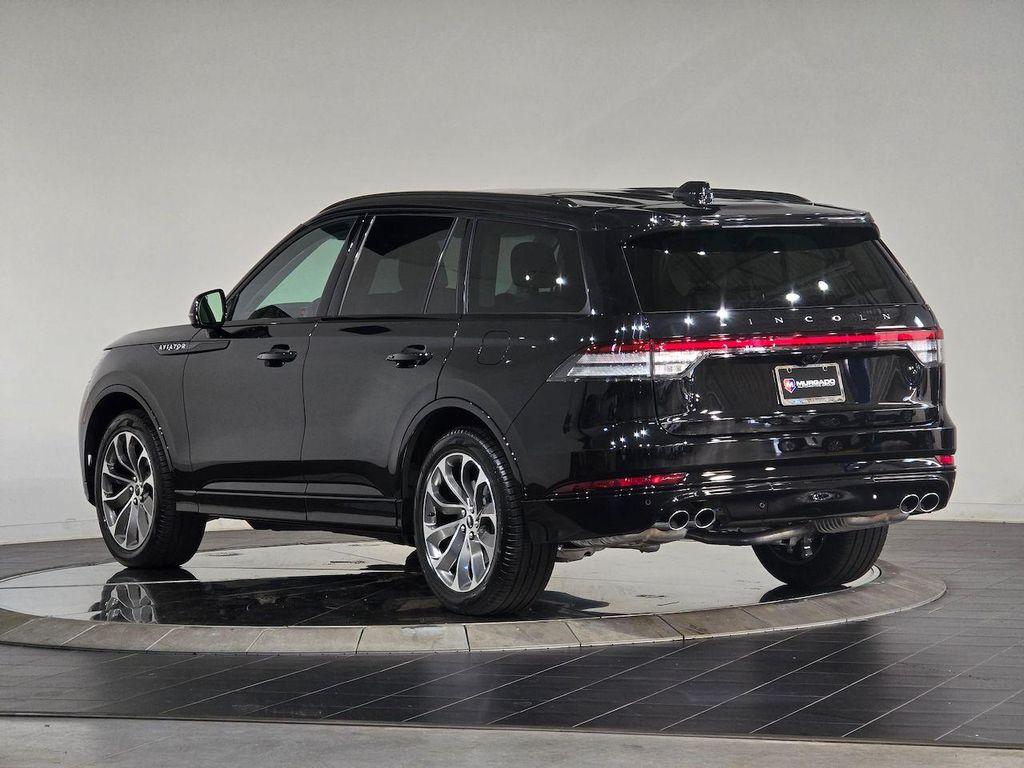 new 2025 Lincoln Aviator car, priced at $63,936