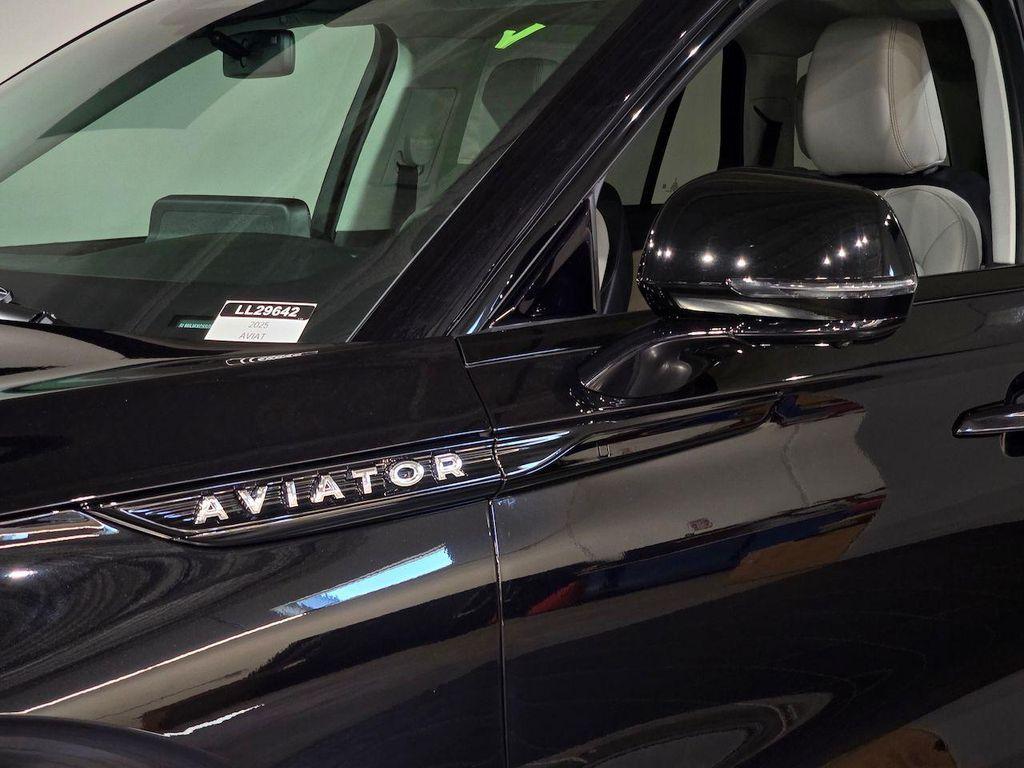 new 2025 Lincoln Aviator car, priced at $63,936