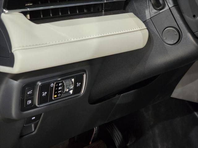 new 2025 Lincoln Nautilus car, priced at $60,270
