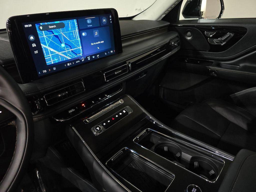 new 2025 Lincoln Aviator car, priced at $72,442