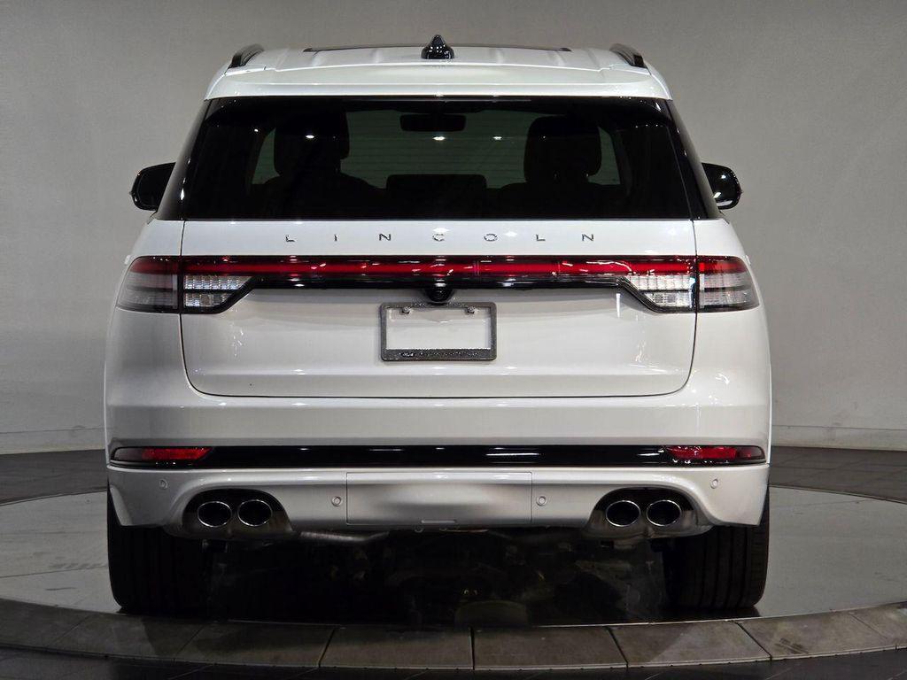 new 2025 Lincoln Aviator car, priced at $72,442