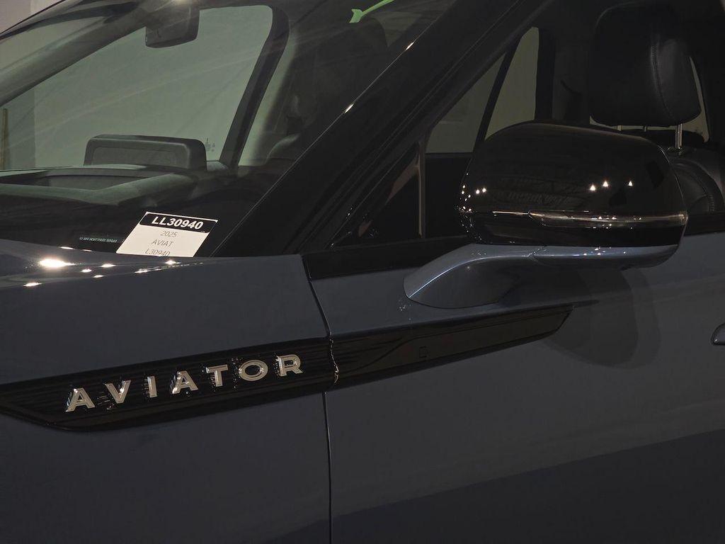 new 2025 Lincoln Aviator car, priced at $68,688