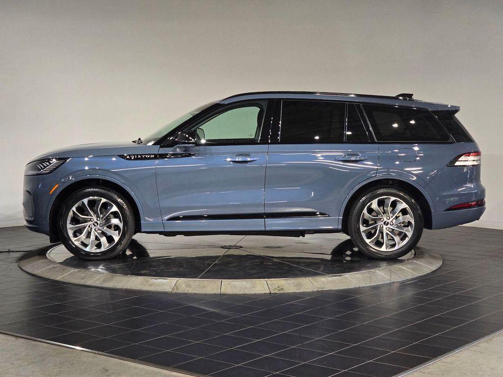 new 2025 Lincoln Aviator car, priced at $68,688