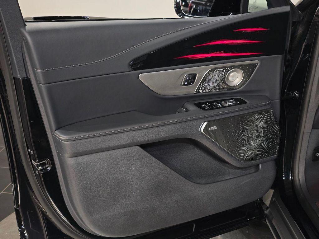 new 2025 Lincoln Nautilus car, priced at $72,330