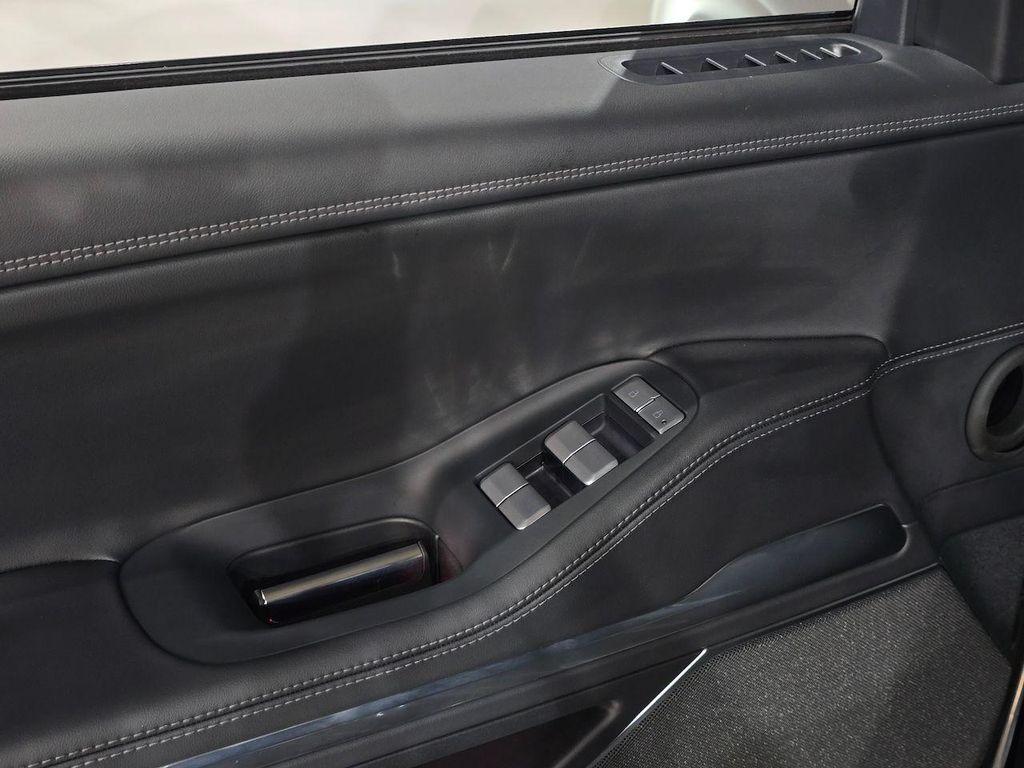 new 2025 Lincoln Navigator car, priced at $101,563